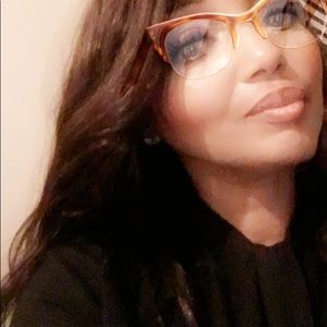 Meet your Posher, Georgina